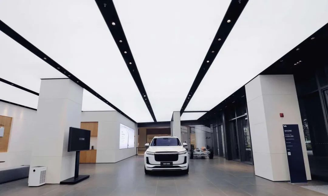 理想汽车武汉天地盛荟零售中心2.png